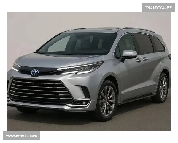 丰田赛那2026款曝光。外观更高级，内饰更豪华，搭2.5L混动